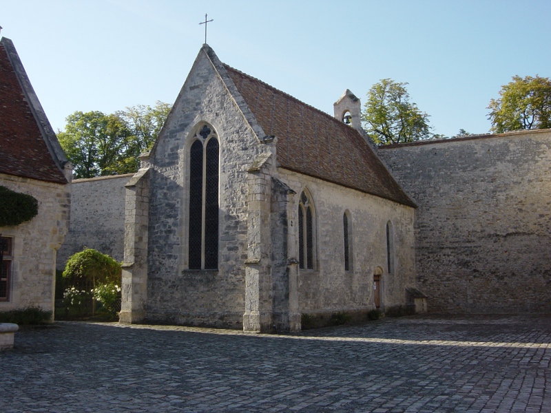 Chapelle du château de Farcheville (cliché Bernard Gineste, 2003)