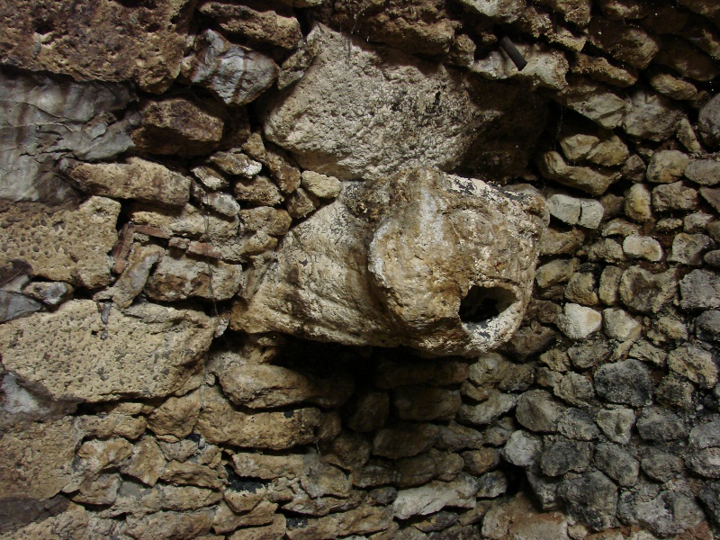 Gargouille étampois (fin du moyen âge)