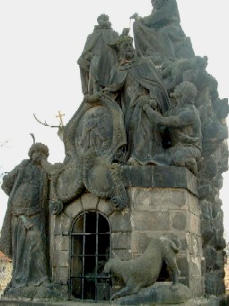 Groupe des fondateurs de l'Ordre des Trinitaires par Ferdinand Brokoff (1714, pont Charles de Prague)