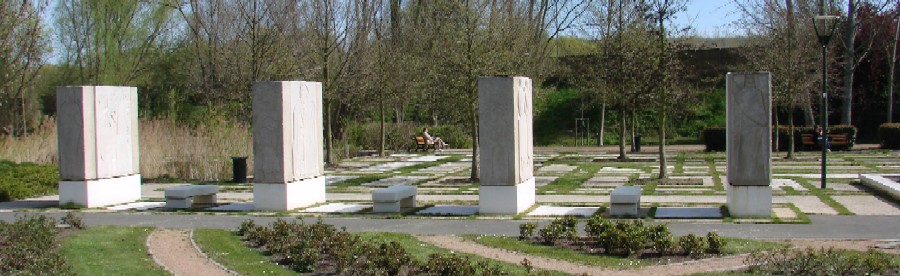 Le Monument néocletique sur son site actuel, depuis 2005