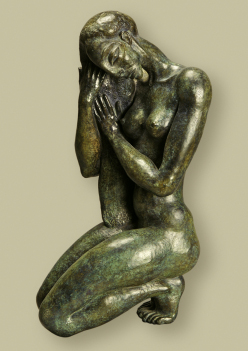 Yeva: Sirène aux cheveux longs (bronze, 53 X 32 X 21 cm)