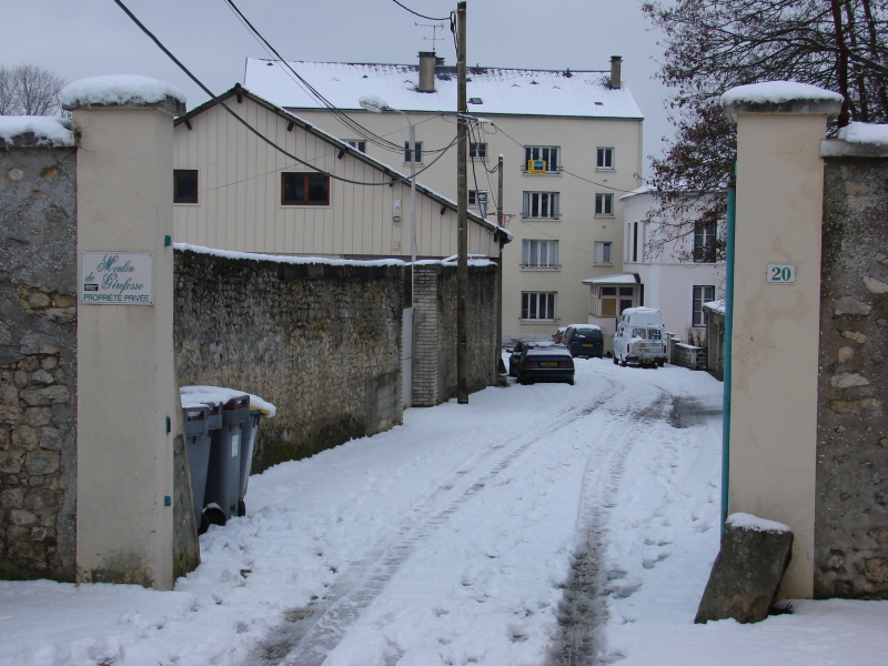 Le moulin le 20 décembre 2010 (cliché Bernard Gineste)