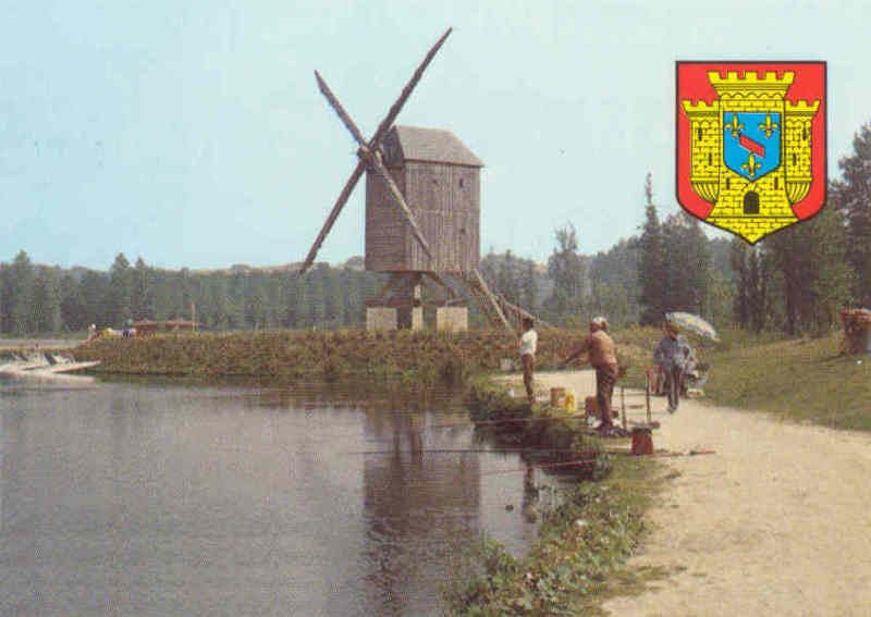 Moulin de Jonville à la Base de loisirs d'Etampes vers 1980