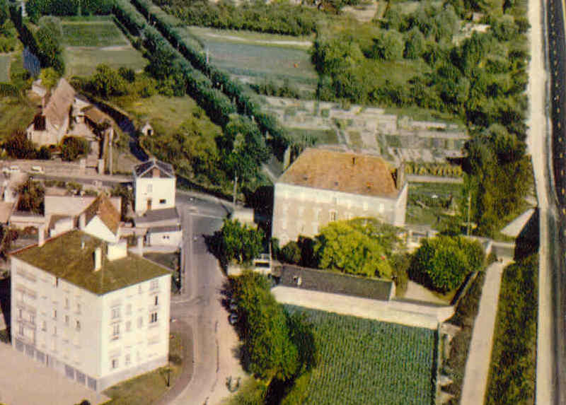 Le moulin vers 1965 (carte CIM 7404)