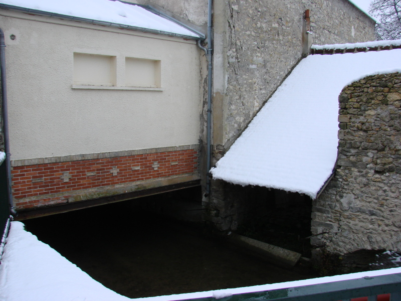 Le moulin de l'Île Maubelle  le 20 décembre 2010 (cliché Bernard Gineste)