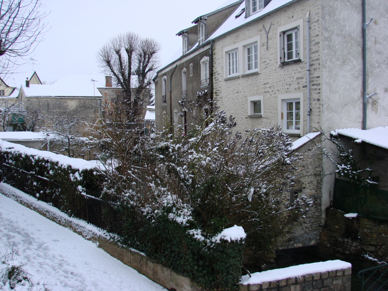 Le moulin de l'Ouche le 19 décembre 2010 (cliché B.G.)