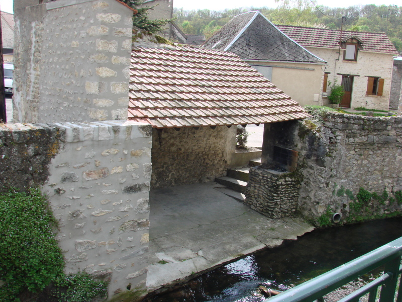 Le moulin Martin alias Badran inférieur le 14 avril 2011 (cliché Bernard Gineste)