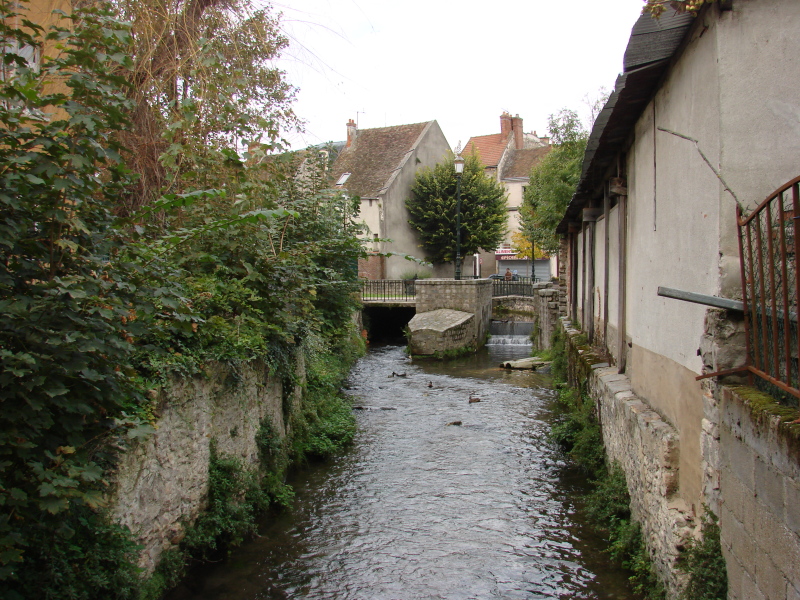 Déversoir du moulin Sablon en octobre 2010