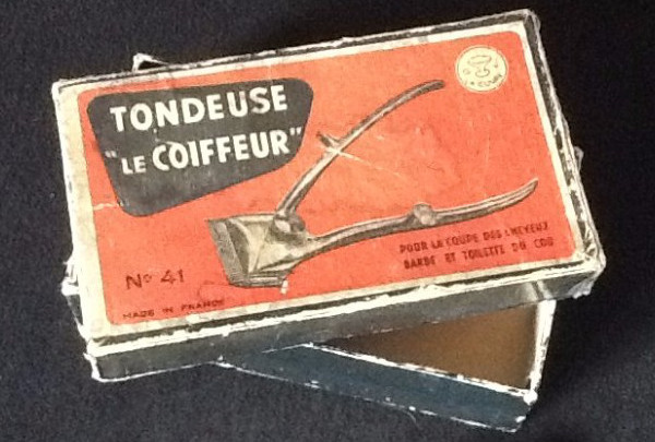 Tondeuse de coiffeur vendue par Claude Sauzedde à Etampes entre deux guerres