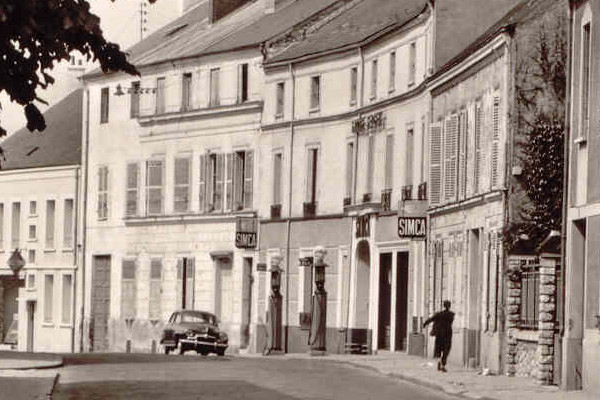 Le garage Sergent à Etampes en 1951