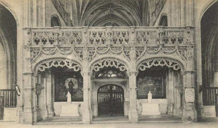 Le jubé de l'église de Brou, vu depuis la nef