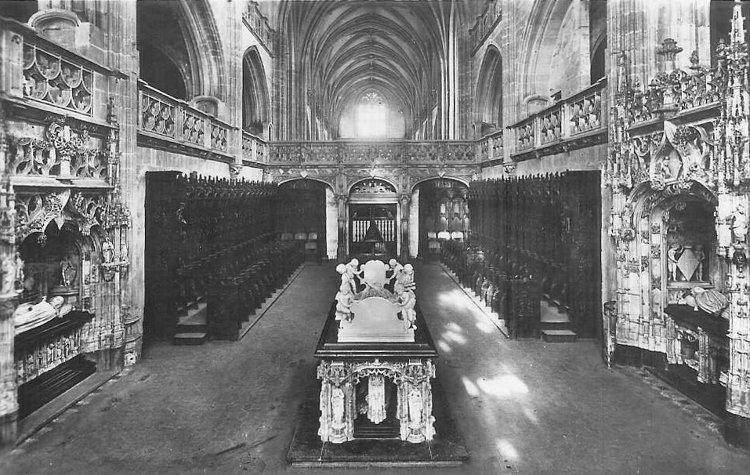 Le jubé de l'église de Brou vu du choeur