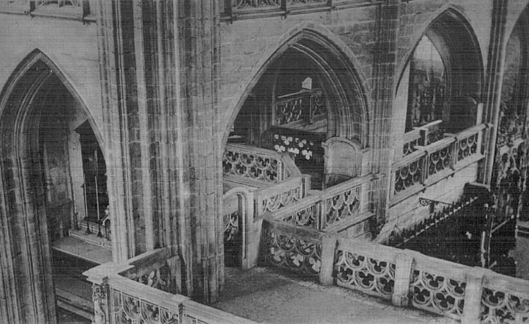 Galerie du jubé de l'église de Brou