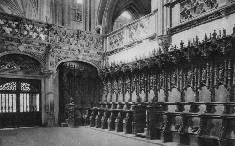 Stalles et  jubé de l'église de Brou vus du choeur