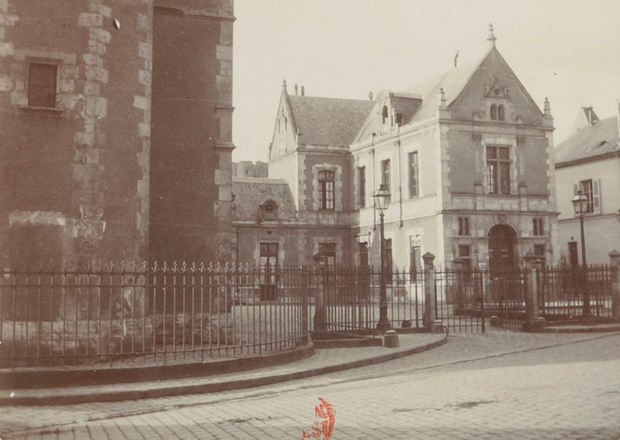 L'Hôtel de Ville d'Etampes en mars 1902