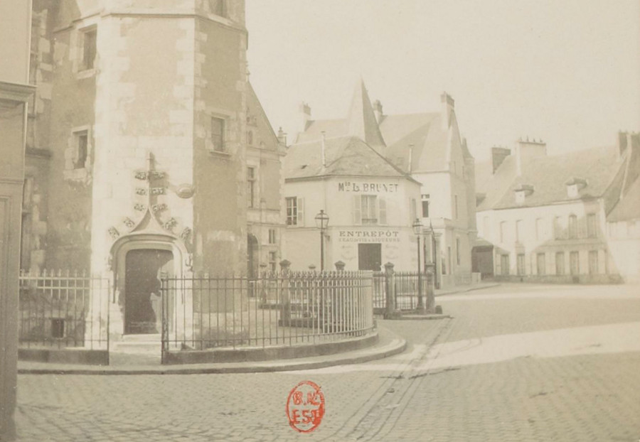 L'Hôtel de Ville d'Etampes en mars 1902