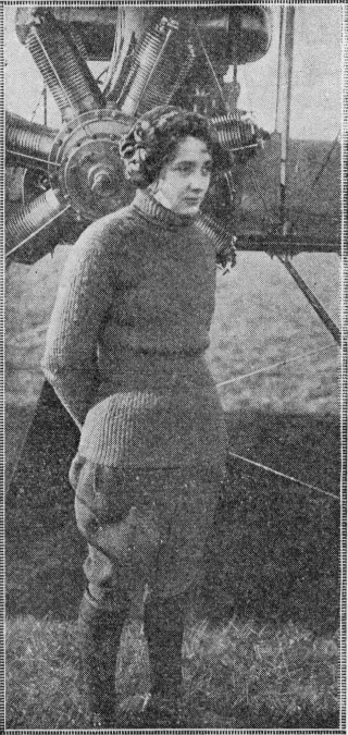 Suzanne Bernard photographiée par Edouard Rameau en 1912