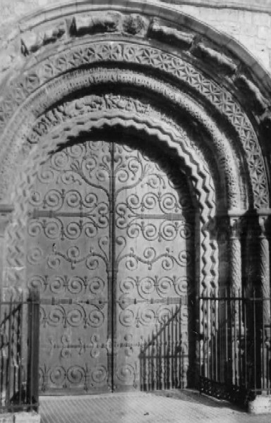 Saint-Basile d'Etampes, église affectée pendant l'occupation au culte protestant