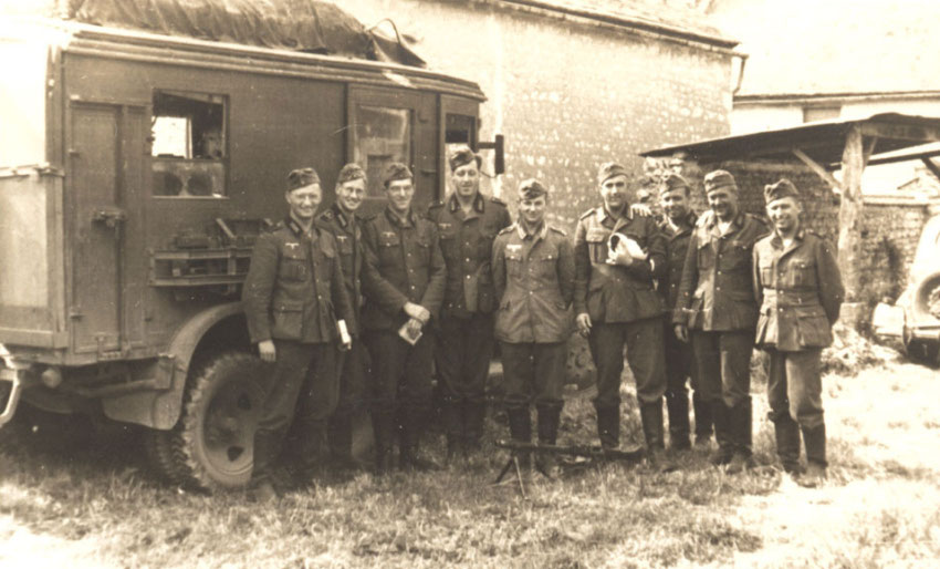 Clich&eacute; pris par un fantassin allemand en juin 1940