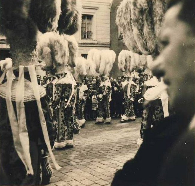 Cavalcade étampoise du 30 septembre 1956