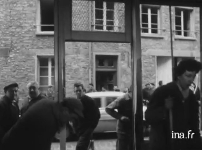 Images de l'attentat du 28 avril 1962 à Etampes