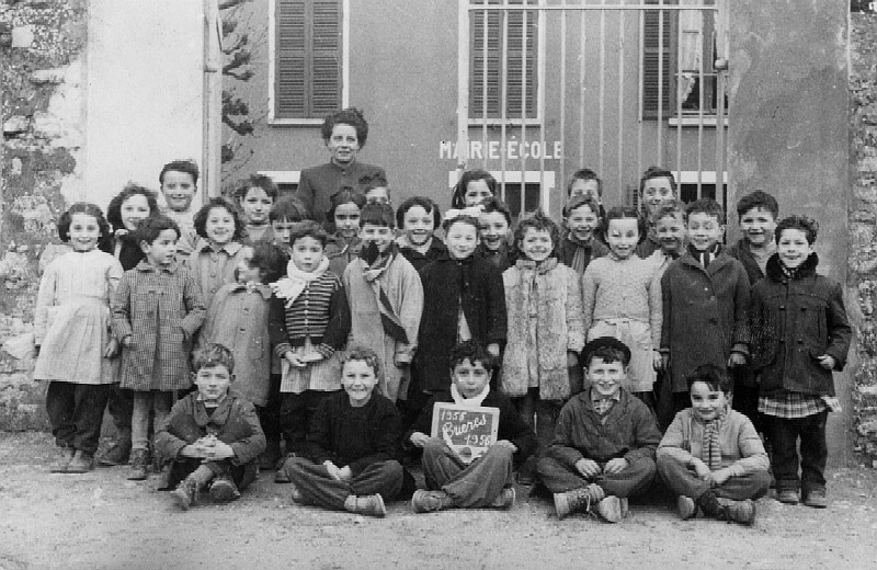 1955-1956 Ecole de Brières-les-Scellés