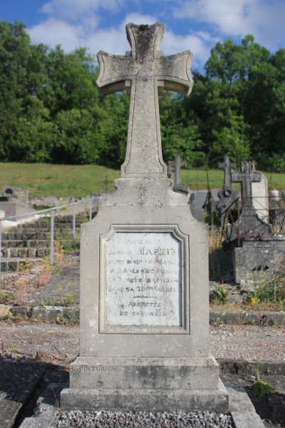 Tombe d'un poilu à Ormoy-la-Rivière