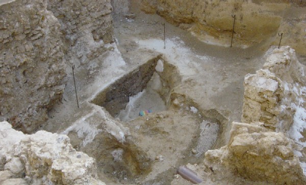 Premier puits médiéval
