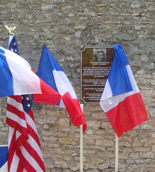 Commémoration de la mort du Lieutenant Cory H. Grant