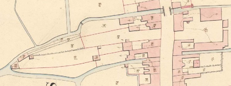 L'actuel 104 rue de la République sur le cadastre de 1825