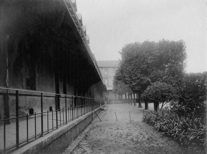 Cour du collège en 1925