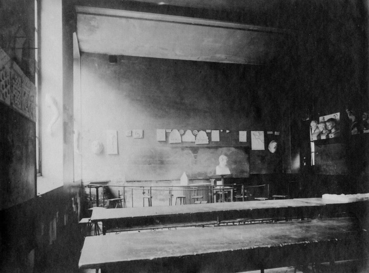 Salle d’Arts plastiques du collège en 1925