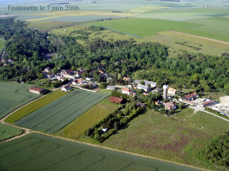 Vue aérienne de Fontenette, hameau d'Abbeville-la-Rivière, n°1 (cliché de 2006)