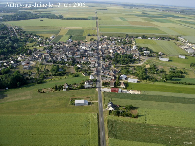 Vue aérienne d'Autruy-sur-Juine n°1 (cliché de 2006)