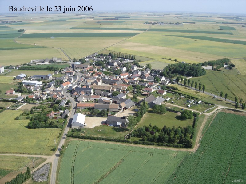 Vue aérienne de Baudreville (cliché de 2006)