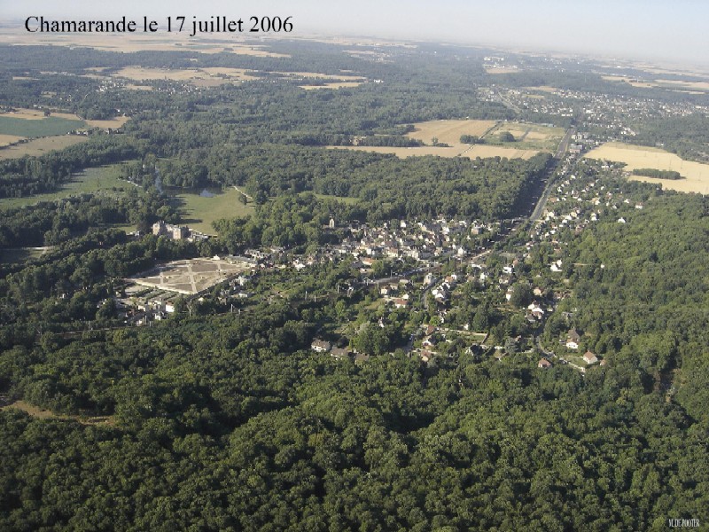 Vue aérienne de Chamarande (cliché de 2006)