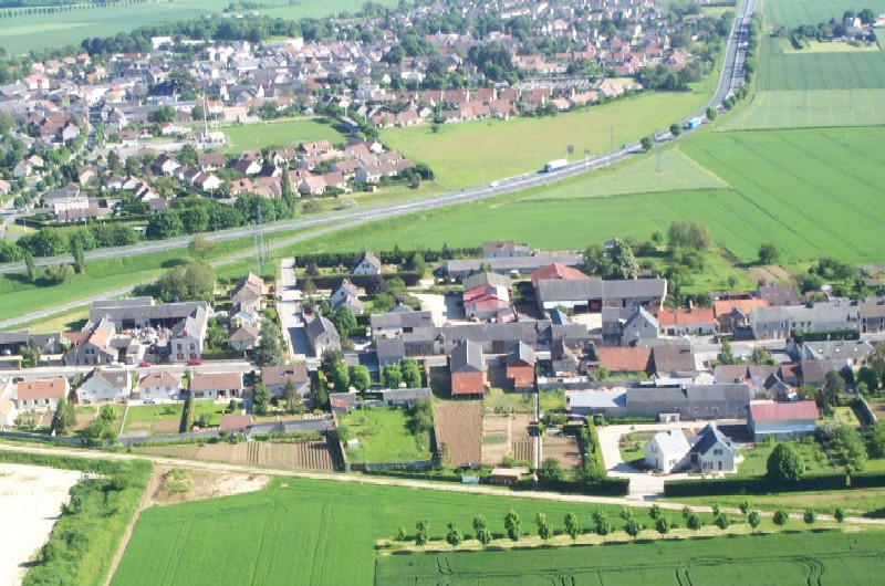 Vue aérienne de Dommerville (cliché de 2006)
