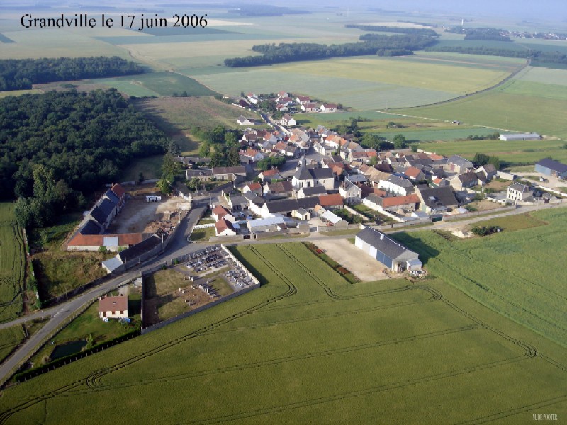 Vue aérienne de Grandville, hameau de Gommerville (cliché de 2006)