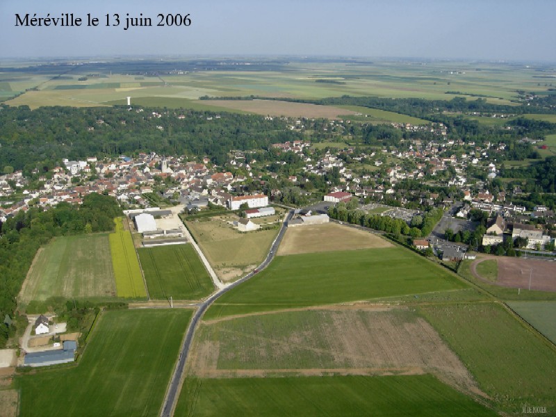 Vue aérienne de Méréville n°5 (cliché de 2006)