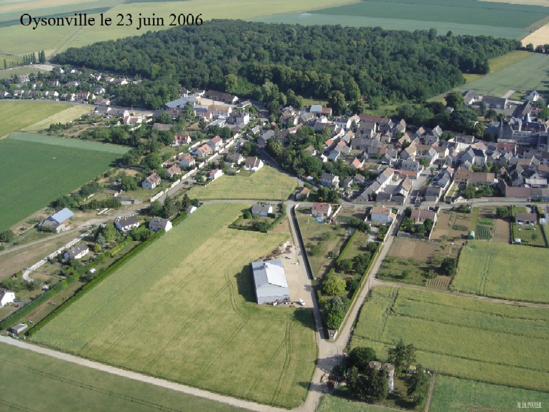 Vue aérienne d'Oysonville n°3 (cliché de 2006)
