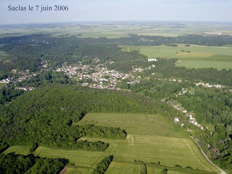 Vue aérienne de Saclas n°1 (cliché de 2006)