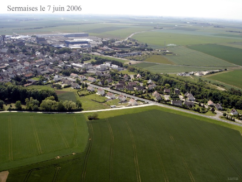 Vue aérienne de Sermaises n°5 (cliché de 2006)