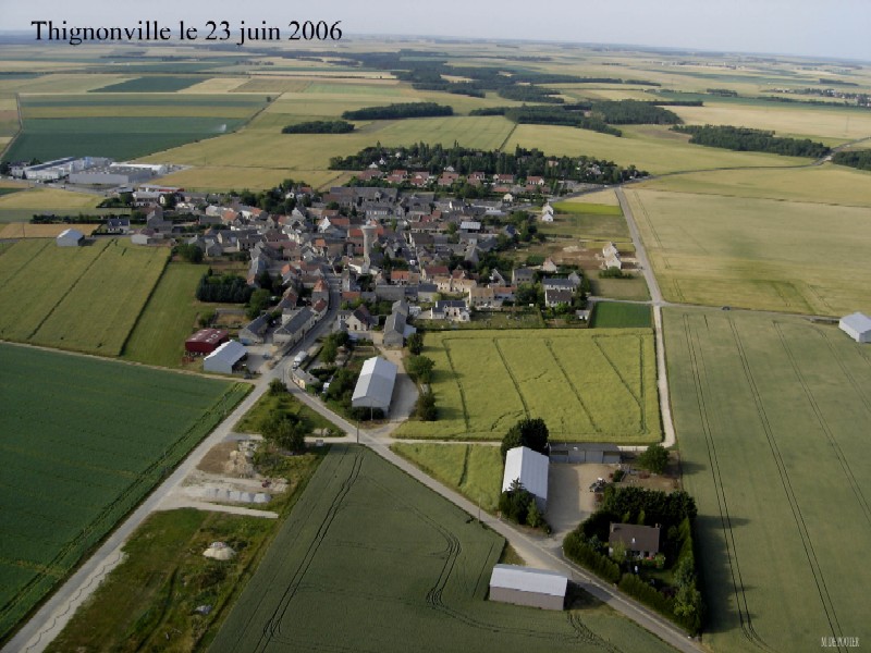 Vue aérienne de Thignonville n°2 (cliché de 2006)