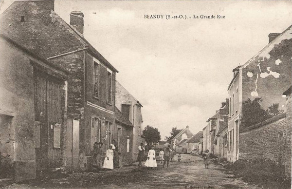 Carte postale produite par Gustave Garnier à Etampes et débitée à Blandy par les Molvault