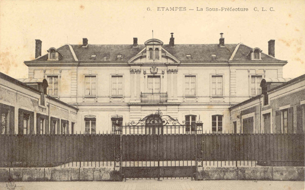 La sous-préfecture en 1905 (CLC)