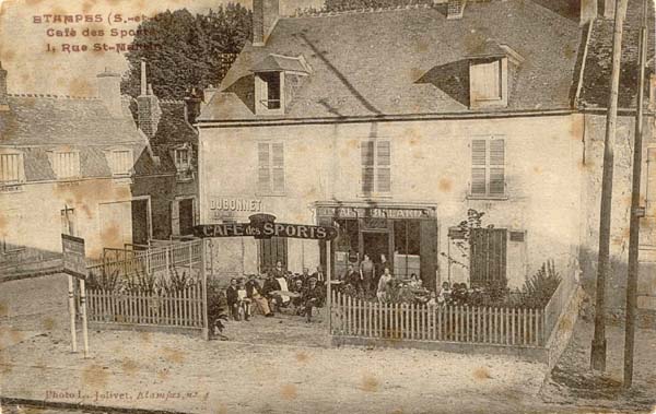 Le Café des Sports (carte postale Jolivet)