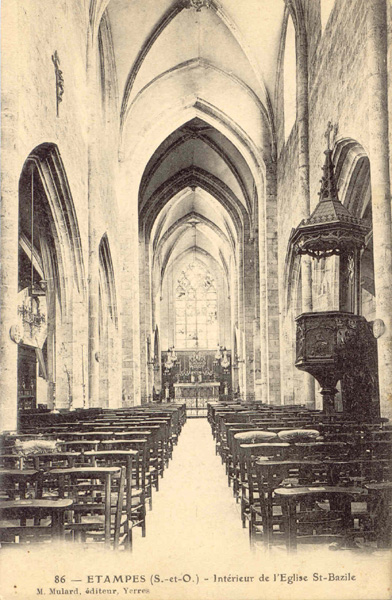 Intérieur de l'église Saint-Basile (carte postale de Mulard n°86)