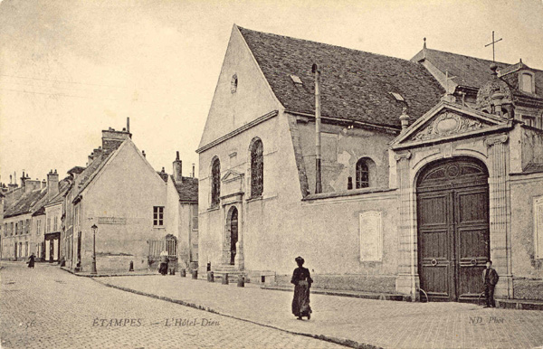 La chapelle de l'Hôtel-Dieu en 1906 (cliché Neurdein)