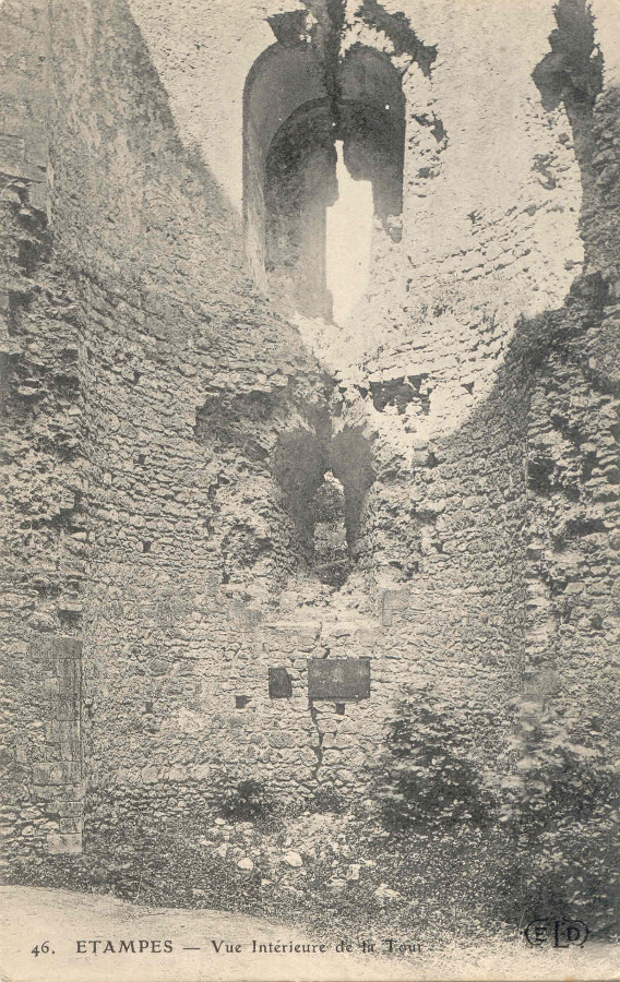 Ernest Le Deley: Etampes - Vue intérieure de la Tour (1908)