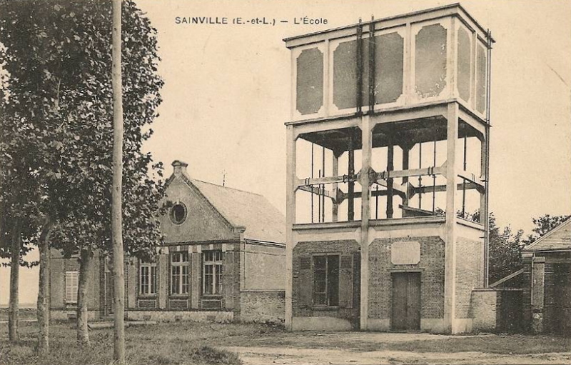 L'école à Sainville